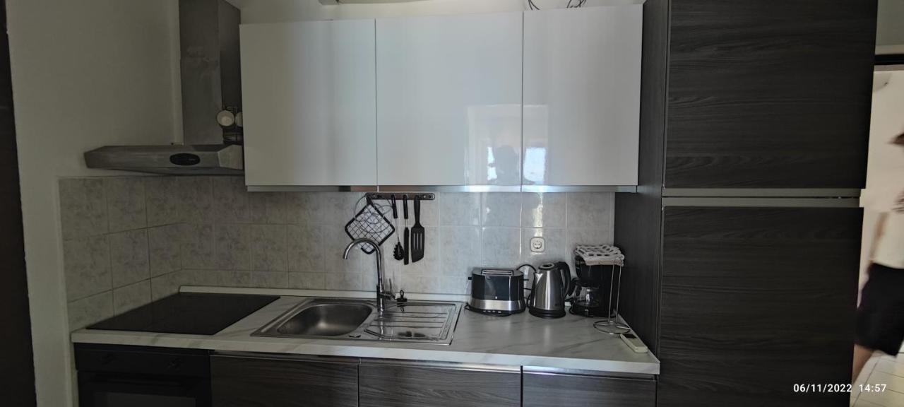 Apartments Becir Molunat Exterior photo